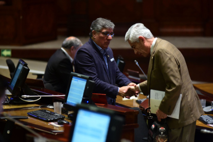 Contradictores. Fue, sin duda, el gesto del año. Juan Cárdenas (RC) y Fernando Callejas (CREO) sólo están de acuerdo en una cosa: el respeto mutuo.