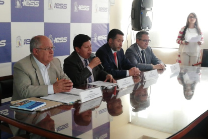 Los representantes del Seguro Social presentaron los resultados del informe actuarial sobre pensiones.