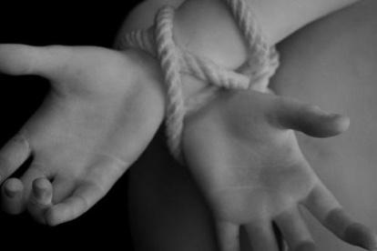 Referencial. Según la necropsia, la niña presenta signos de estrangulamiento, propios de un asesinato.