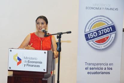 Silvana Vallejo, directora del Sercop, ha mostrado los resultados y ventajas de obtener una certificación ISO.