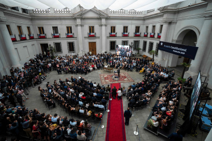 SANTIAGO. El presidente Sebastián Piñera, en la reunión en la que lanzó la convocatoria a plebiscito el lunes 23 de diciembre, en el Palacio La Moneda.