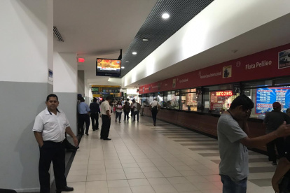 Pocos usuarios en la terminal terrestre el 24 de diciembre.