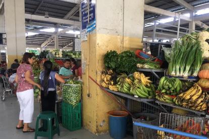 Los centros de abastos estaban atendiendo con normalidad.