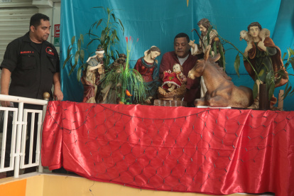 La Asociación de comerciantes 8 de Septiembre aún acostumbra a realizar novenas.