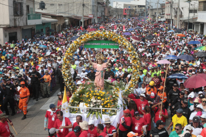 Este año alrededor de 50.000 feligreses participaron del recorrido de al menos tres horas.
