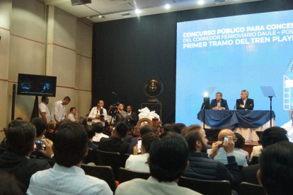 Tren Playero. La oferta  de firmar el contrato en noviembre no se cumplió