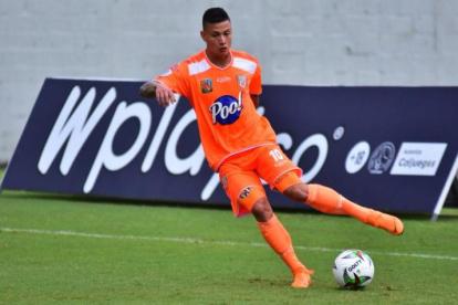 El futbolista colombiano se unirá al cuadro azul desde el 6 de enero para los chequeos médicos.