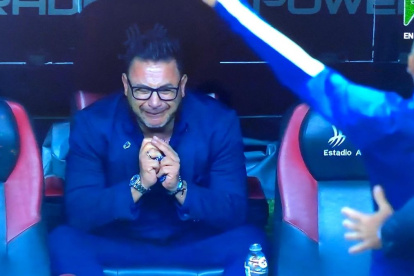 Captura de imagen. Tras la muerte de su hijo, Mohamed prometió conseguir un título con los Rayados.