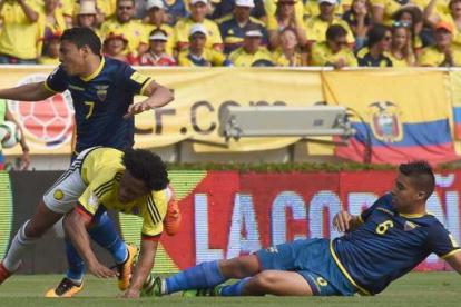 Los jugadores de la selección ecuatoriana durante el entranamiendo. (Jimmy Negrete / Expreso)