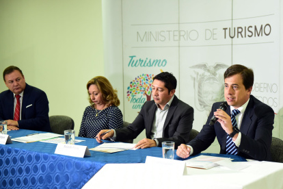 Las autoridades del Gobierno hicieron un primer balance del feriado de fin de año. 

JUAN ZAPATA 
ROSI PRADO, MINISTRA DE TURISMO
RICARDO PAULA 
ALVARO GUZMAN 

01 de enero de 2020
KARINA DEFAS 
Agencia (ag-expreso ag-extra ag-quito)