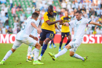 Entrenamiento en la casa de la selección.