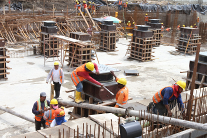 El sector de la construcción sigue sin poder salir de la crisis que empezó en el 2015.