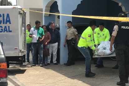 Olga Cruz y su hija Estefanía Egas fueron halladas sin vida en el interior de su vivienda.