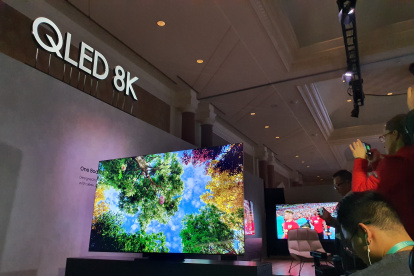 El Q950TS QLED 8K de Samsung es la apuesta de los coreanos por ofrecer una TV casi sin marcos.
