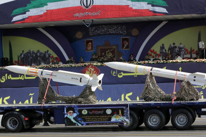 Un camión con misiles durante un desfile militar en Teherán el pasado septiembre.