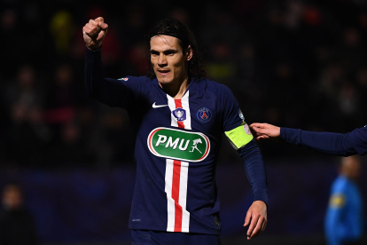 Edinson Cavani, atacante del PSG, está en la mira de más de un club.