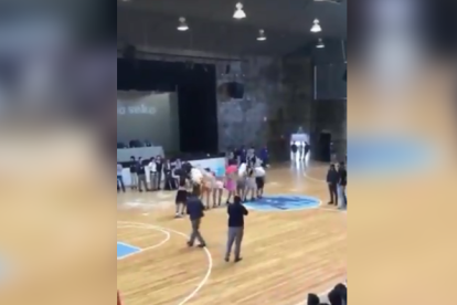 En Cuenca, estudiantes parodiaron el himno feminista del colectivo chileno LasTesis, el pasado 6 de enero.