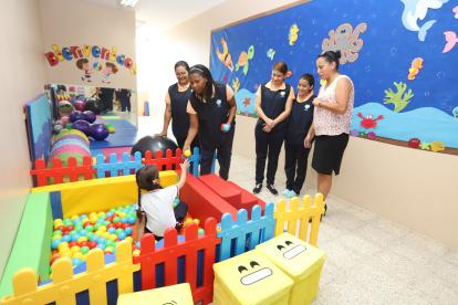 La estimulación temprana ayuda a los niños a desarrollar sus habilidades.