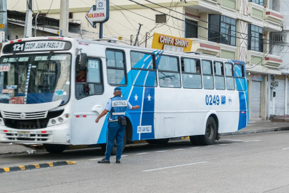El operativo se efectuó en las avenidas Agustín Freire y Antonio Parra Velasco.