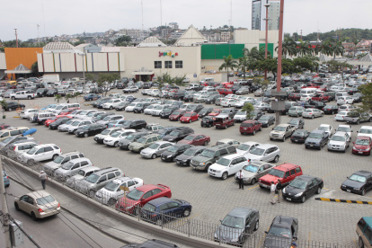 Para la primera semana de febrero de 2020 está previsto iniciar el cobro del parqueo tan solo de lunes a viernes, los fines de semana y feriados no tendrá costo alguno.