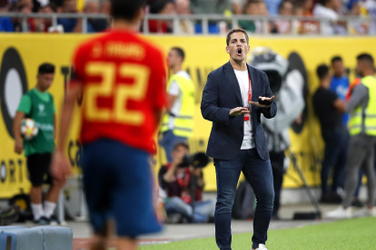 Robert Moreno cuando dirigía a la selección española.