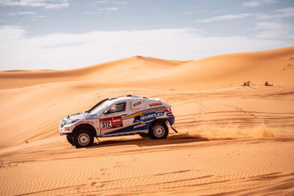 Sebastián Guayasamín y su equipo cubrieron sin mayores inconvenientes la sexta etapa del rally Dakar.