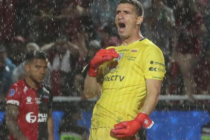 El arquero Jorge Pinos fue figura de Independiente del Valle en la temporada anterior.