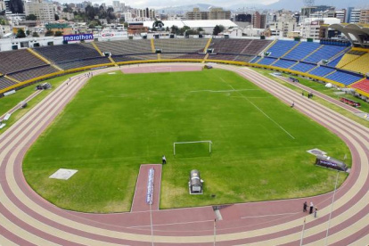 El estadio Olímpico Atahualpa de Quito fue inaugurado el 25 de noviembre de 1951.