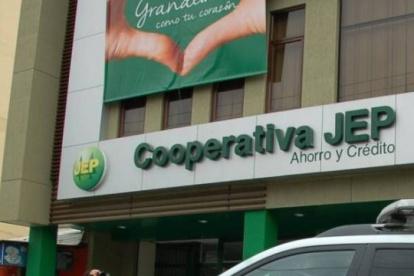 La cooperativa JEP se expandió gracias a sus cajeros automáticos.