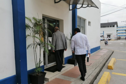 En la grabación que circula también se amenaza con hacer daño al fiscal Argüello y a su familia, si es que no se detiene y envía a prisión al servidor policial.