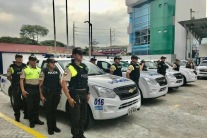 22 camionetas salieron desde el cuartel modelo a circular.