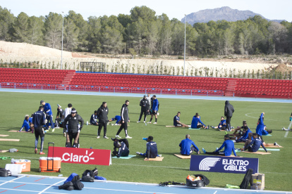 Al término de la sesión llegó un cotejo en tres cuartos de cancha en el que Ismael Rescalvo volvió a mostrar sus preferencias.