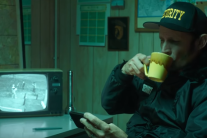 En el minuto 01:07 aparece por primera vez el escudo del Ídolo.