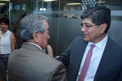 Comisión. El ministro de Defensa, Oswaldo Jarrín, y el canciller José Valencia, en la Asamblea.