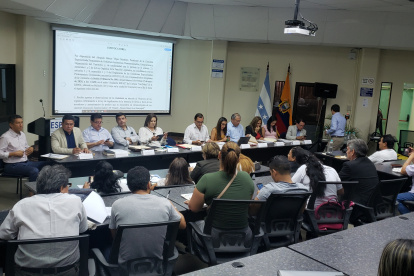 La comisión sesionó en el auditorio de la Escuela de Negocios de la Politécnica del Litoral, campus Las Peñas.
