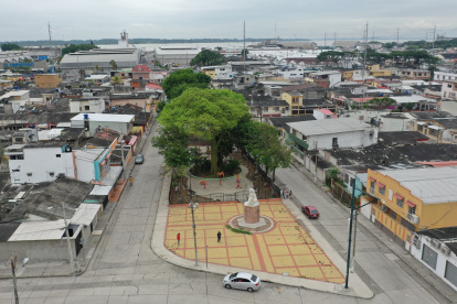 La ciudadela. Fue entregada en 1961. Los residentes exigen regeneración en las peatonales, las aceras y las luminarias