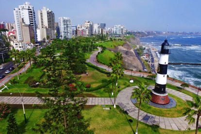 La economía peruana espera mejorar este 2020. En la imagen, una toma del Malecón de Miraflores.