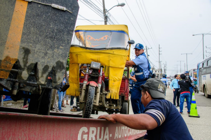 El operativo de efectuó en la avenida Casuarina.
