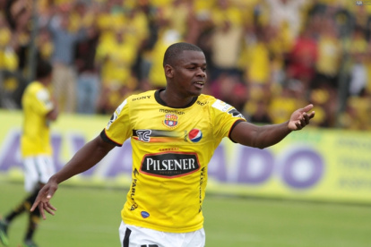 Narciso Mina fue el goleador de Barcelona en 2012, cuando se terminó la sequía de títulos.