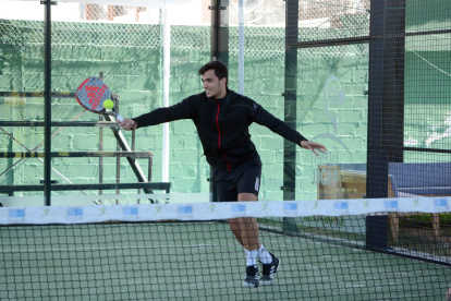 El español Alejandro Galán visitó Quito para dar a conocer su experiencia en el pádel y realizar una exhibición con el fin de fomentar la práctica de este deporte en el país.