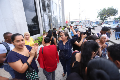Hecho. El jueves en Guayaquil, hubo una protestas de estudiantes y padres de familia por la prueba  Ser Bachiller