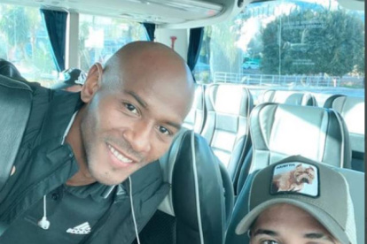 Oscar Bagüí y Robert Arboleda, previo al viaje de retorno a Ecuador.