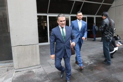 El exministro del Interior, José Serrano, dice que perdió la cuenta de las indagaciones y versiones que ha rendido desde que dejó ese cargo.