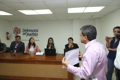 En la Defensoría del Pueblo se escucharon las quejas de los padres sobre la prueba Ser Bachiller.