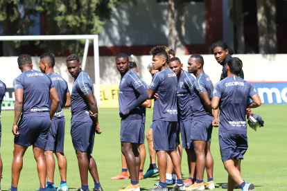 La plantilla de Liga de Quito debuta de manera oficial en la temporada el sábado ante Delfín