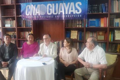 La Comisión Anticorrupción, capítulo Guayas, brindó una rueda de prensa hoy en Guayaquil.