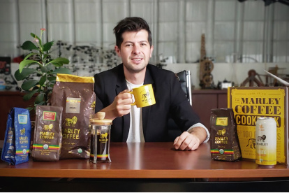 Pablo Heredia, cuencano, traerá la franquicia de café al país.