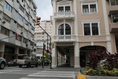 Soportales. La arquitecta Lourdes Aburto plantea que se instalen soportales en toda la ciudad.