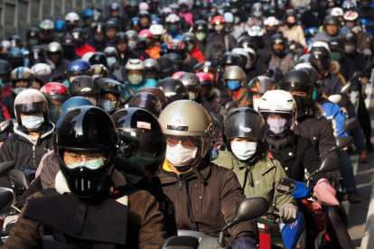 El número de pacientes contagiados es de unos 7.700 en China continental.