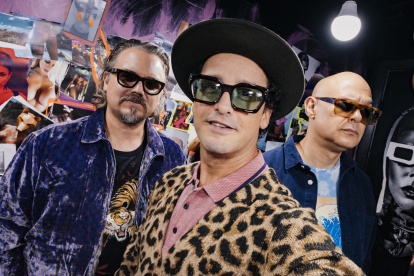 Los Amigos Invisibles.